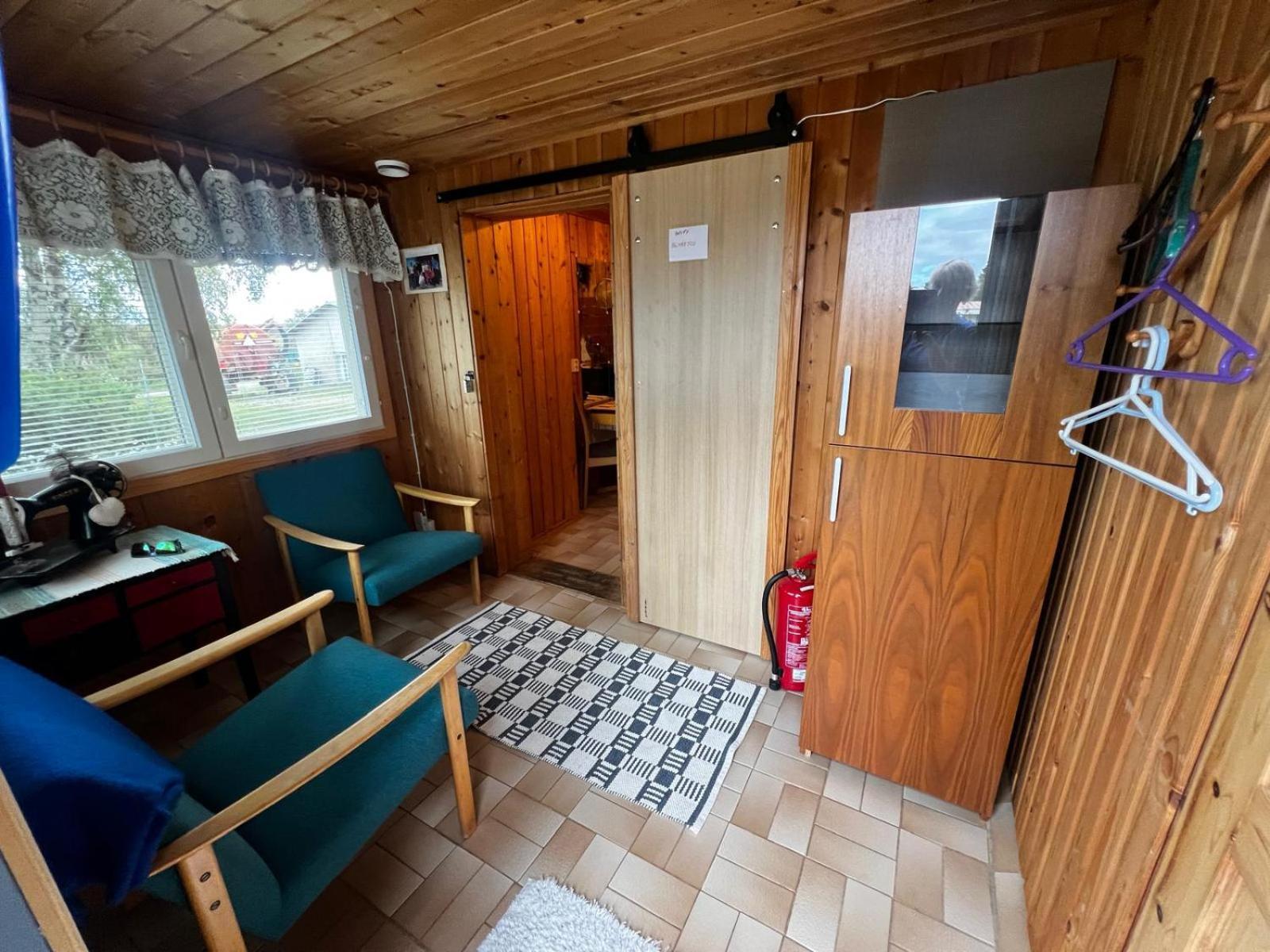 Adorable 1-Bedroom Cottage/Guesthouse In Kittilae Exteriör bild